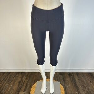 Lululemon Wunder Under High-Rise Crop 21" • Dark Gray • Size 8 • EUC